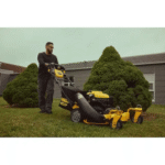 DEWALT 28 in. 224cc 3-in-1 Self-Propelled Gas Push Lawn Mower - Image 9